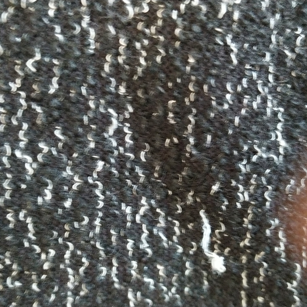 Fabletics Sweatshirt - Picture 3 of 6